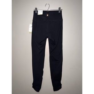 Old Navy Active Balance Legging 7/8 Ankle High Rise Go-Dry - Medium Tall - Black